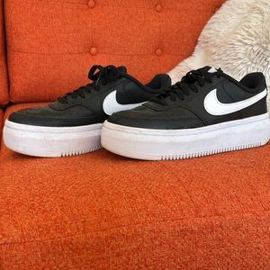 nike womens 8.5